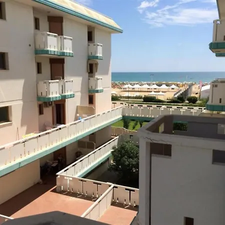 Sea View Flat In For Four Guests Apartment *